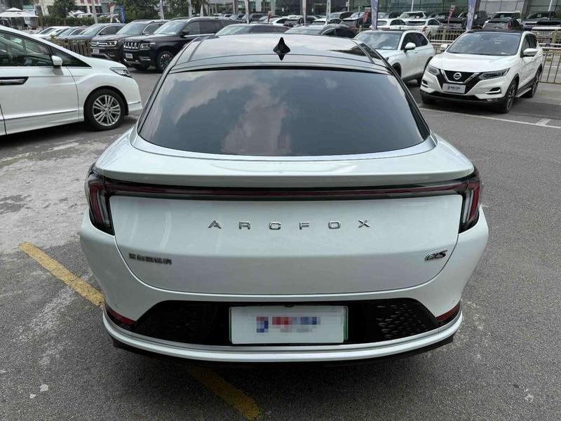 BAIC Arcfox Alpha S, 2022 — фото 4 из 12