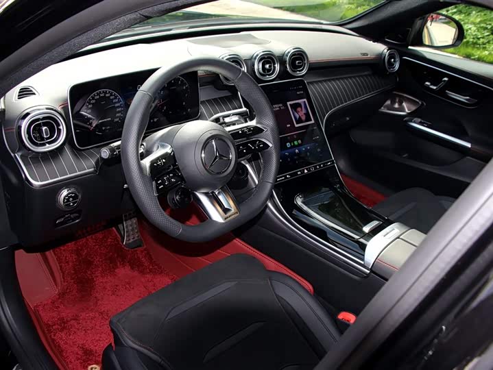 Mercedes-Benz C-Class AMG, 2025 — фото 7 из 9