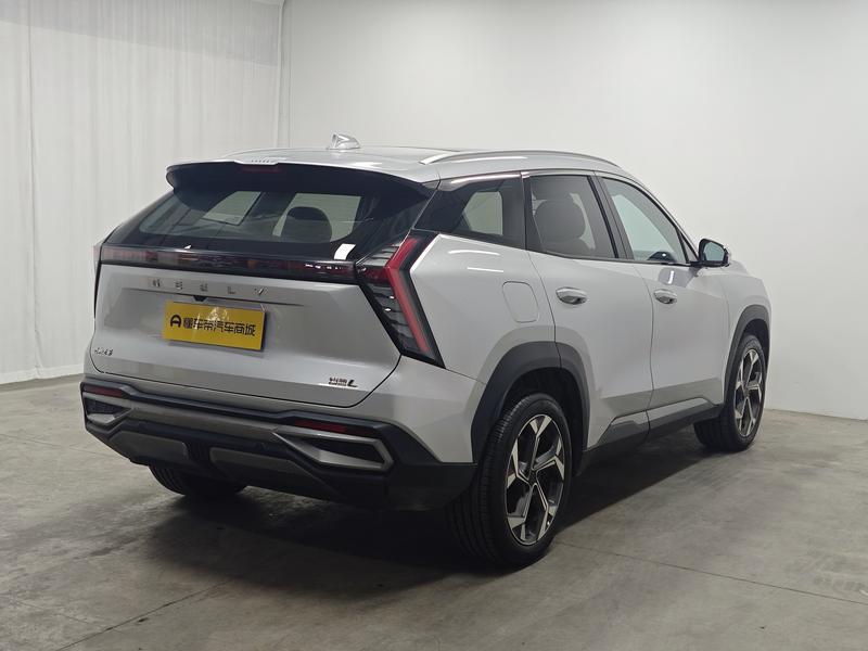 Geely Atlas L, 2023 — фото 7 из 12