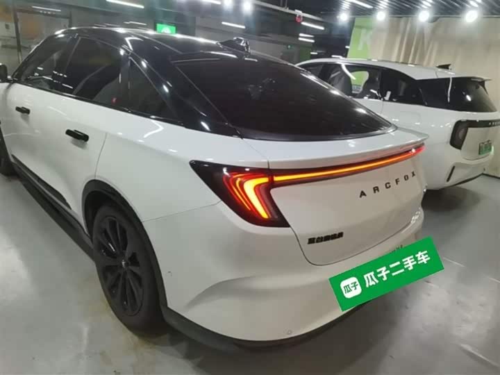 BAIC Arcfox Alpha S, 2023 — фото 5 из 9