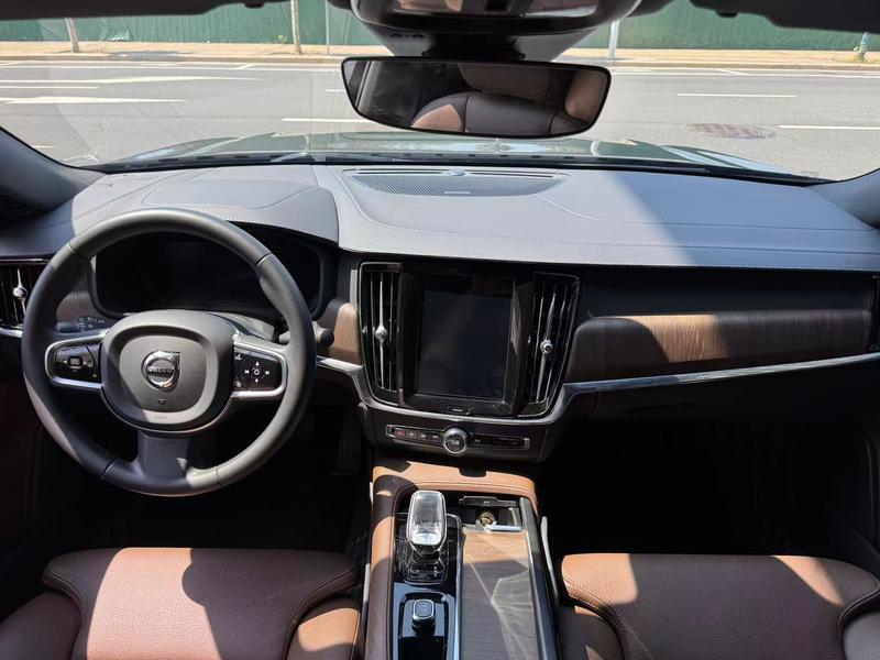 Volvo S90, 2023 — фото 9 из 12