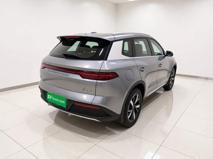 BYD Song Pro Hybrid, 2023 — фото 4 из 9
