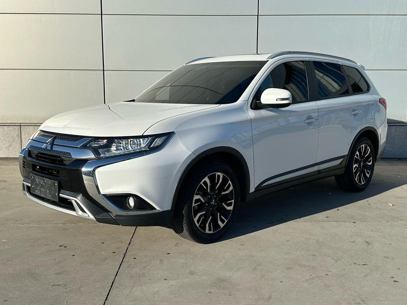 Mitsubishi Outlander, 2021 — купить в Казани под ключ