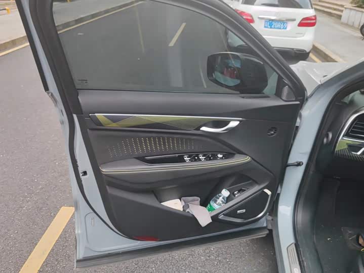Geely Tugella S, 2022 — фото 7 из 9