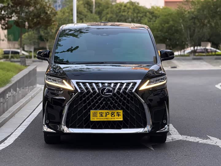 Lexus LM, 2022 — фото 2 из 9