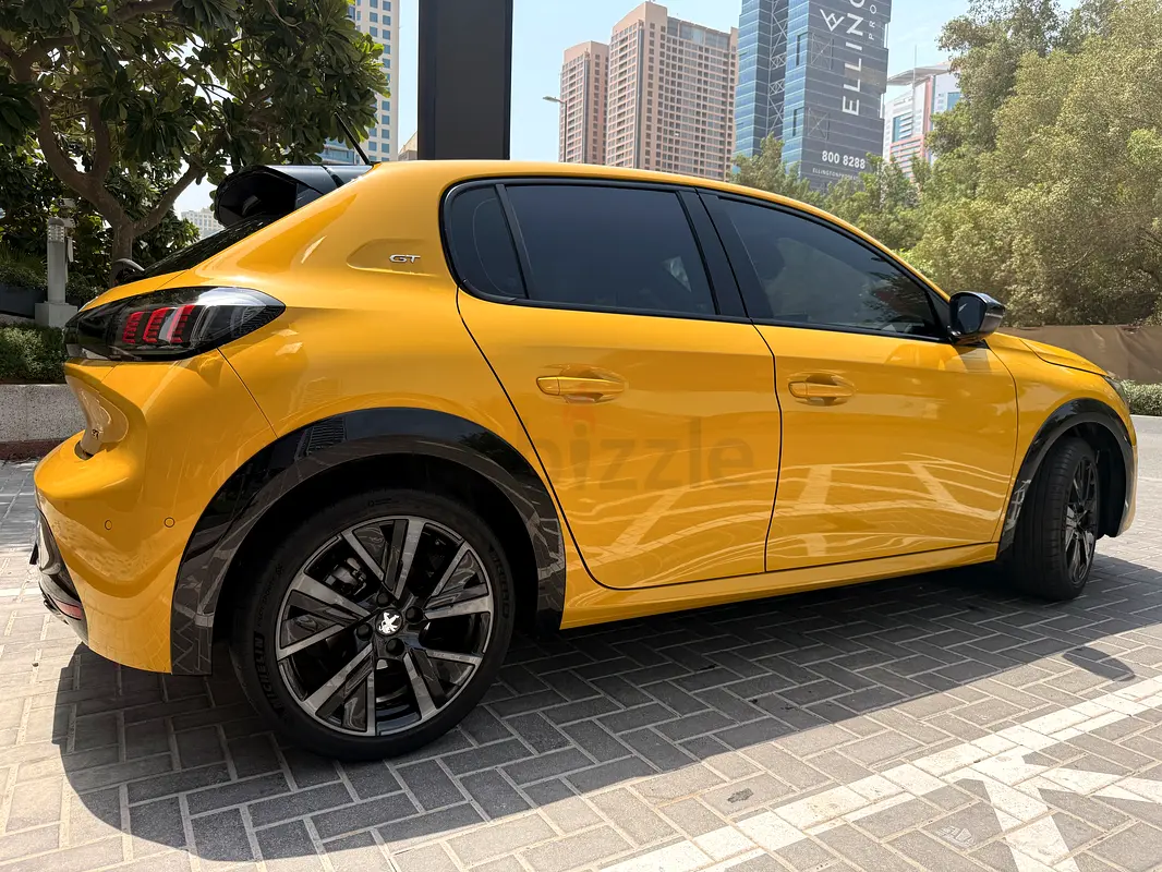Peugeot 208, 2023 — фото 5 из 10