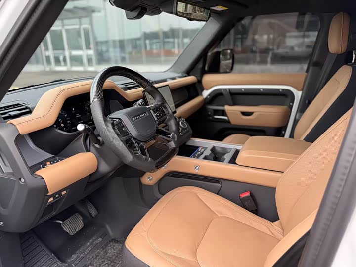 Land Rover Defender, 2025 — фото 4 из 9