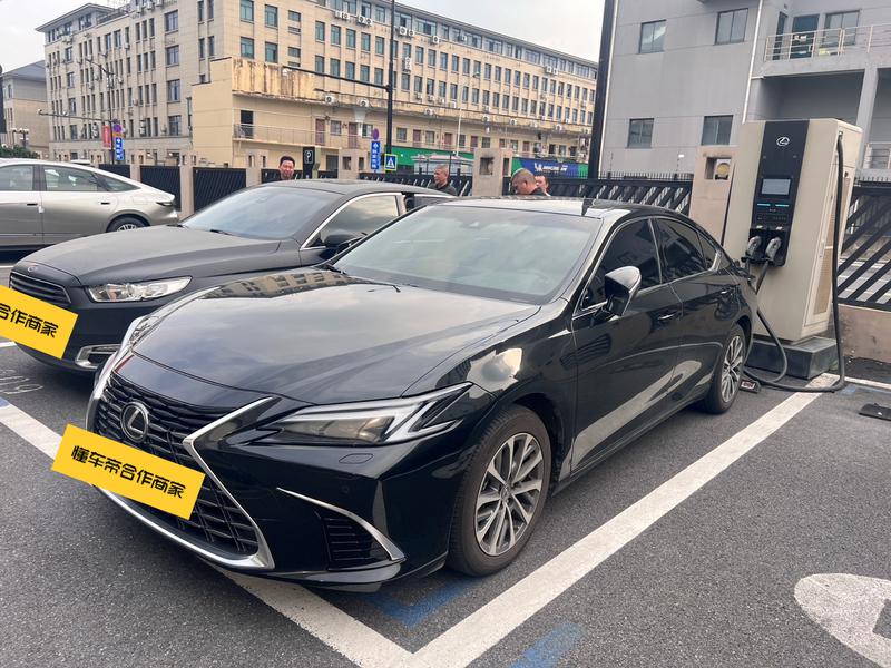 Lexus ES, 2024 — купить в Костроме под ключ