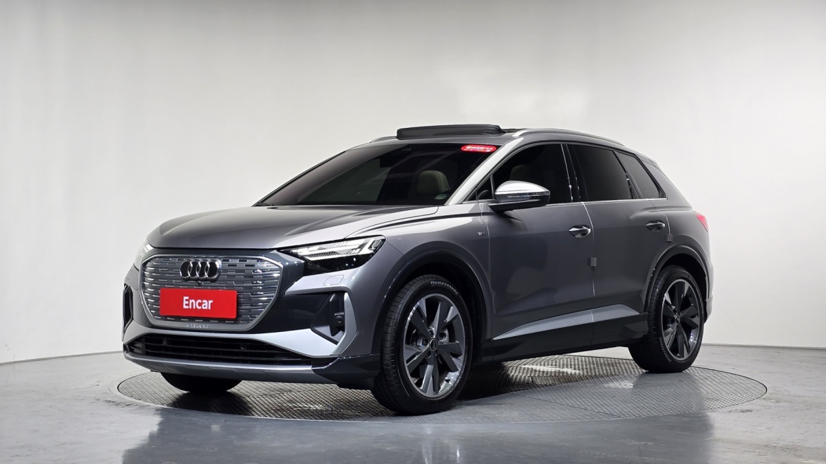 Audi Q4 e-tron, 2022 — фото 10 из 12