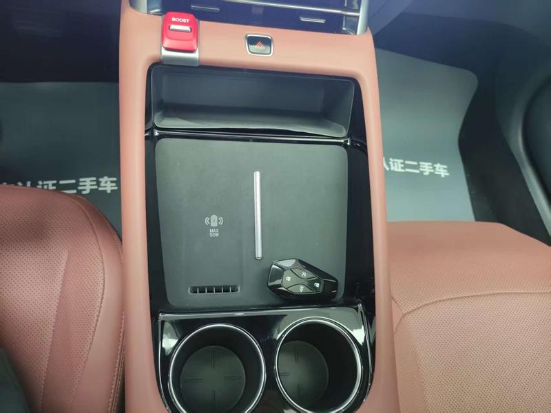BAIC Arcfox Alpha S5, 2025 — фото 11 из 12