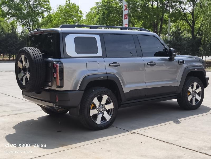 BAIC Beijing BJ40 Hybrid, 2025 — фото 6 из 12