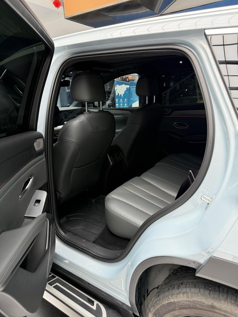 BYD Song L DM-i Hybrid, 2025 — фото 7 из 8