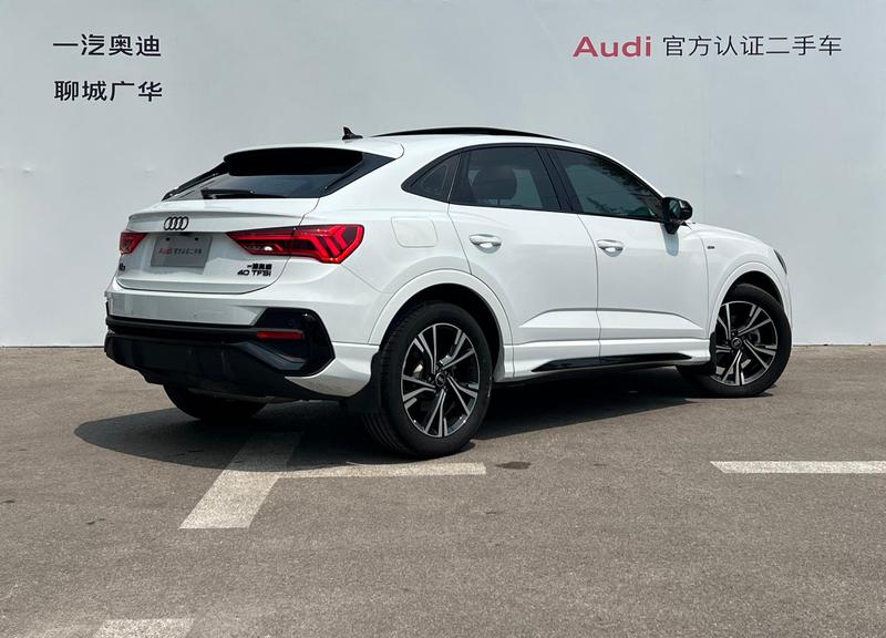 Audi Q3 Sportback, 2023 — фото 4 из 12