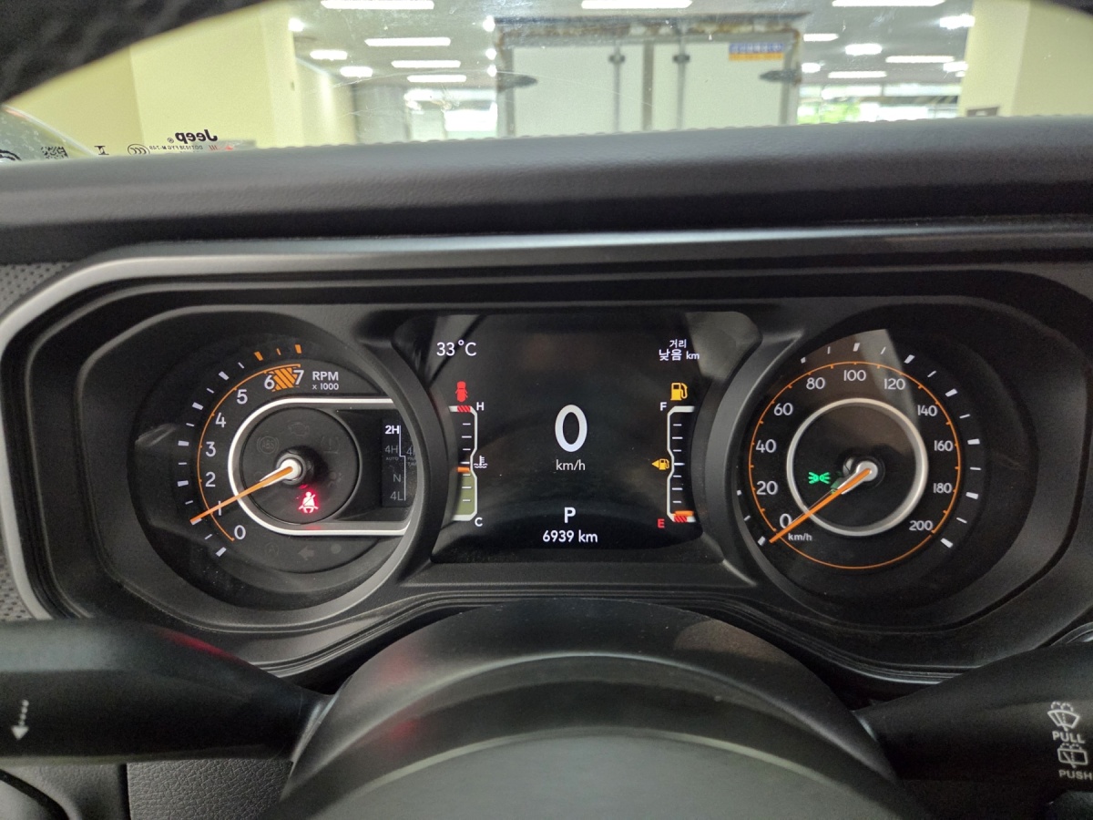Jeep Wrangler, 2025 — фото 11 из 12