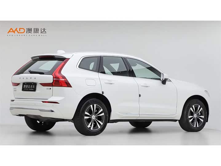 Volvo XC60, 2024 — фото 3 из 9