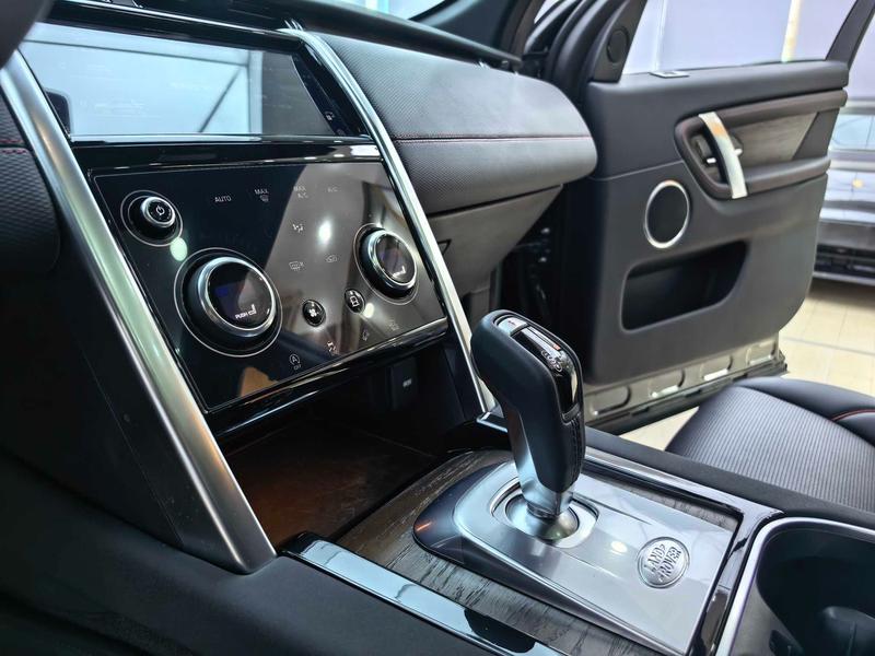 Land Rover Discovery Sport, 2023 — фото 9 из 12