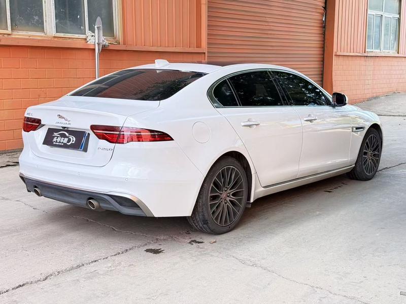 Jaguar XE L, 2022 — фото 6 из 10
