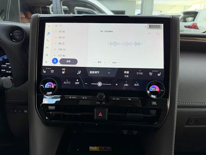Toyota Vellfire, 2025 — фото 9 из 9