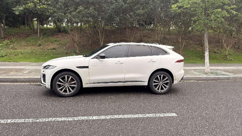 Jaguar F-Pace, 2023 — фото 3 из 9