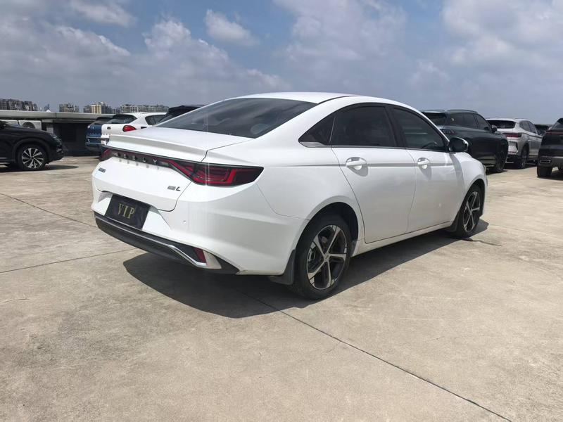Geely Emgrand L, 2022 — фото 7 из 11