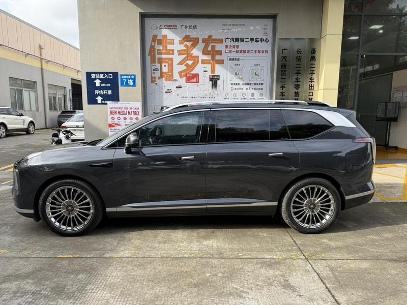 GAC Hyptec HL, 2025 — фото 3 из 12