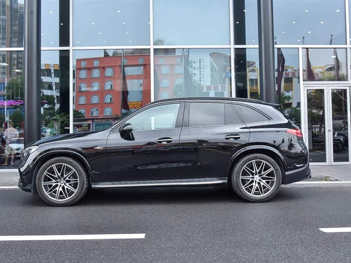 Mercedes-Benz GLC-Class AMG, 2025 — фото 3 из 9