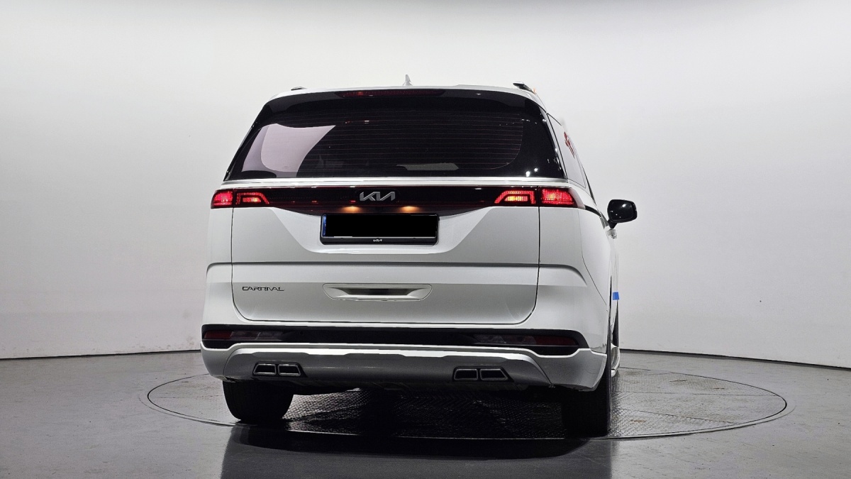 Kia Carnival, 2022 — фото 4 из 12