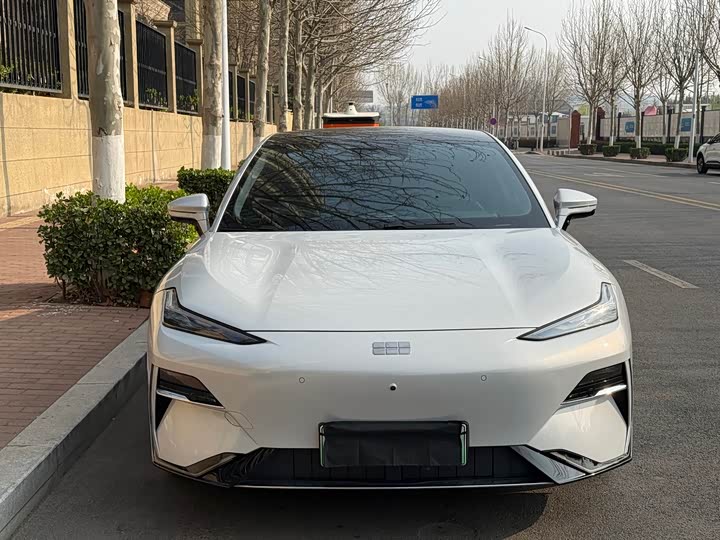 Geely Galaxy E8, 2024 — фото 2 из 9