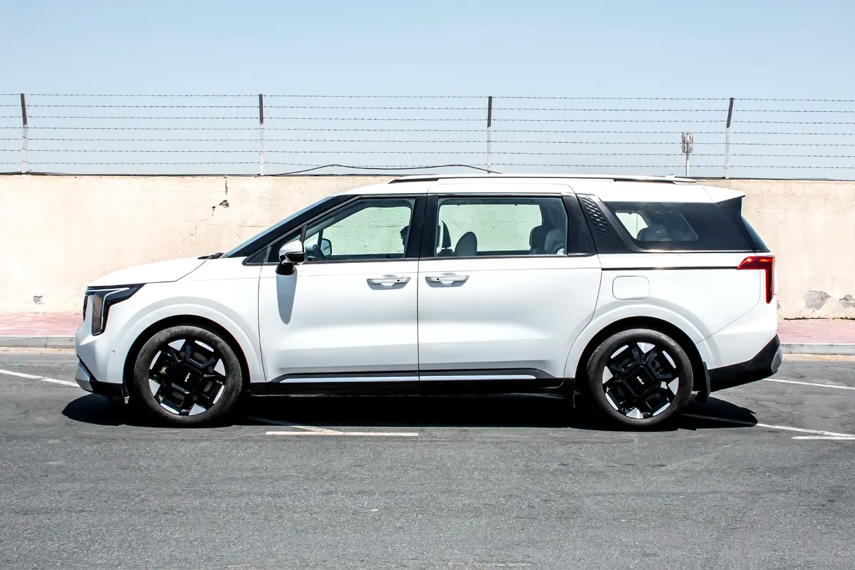 Kia Carnival, 2025 — фото 4 из 10