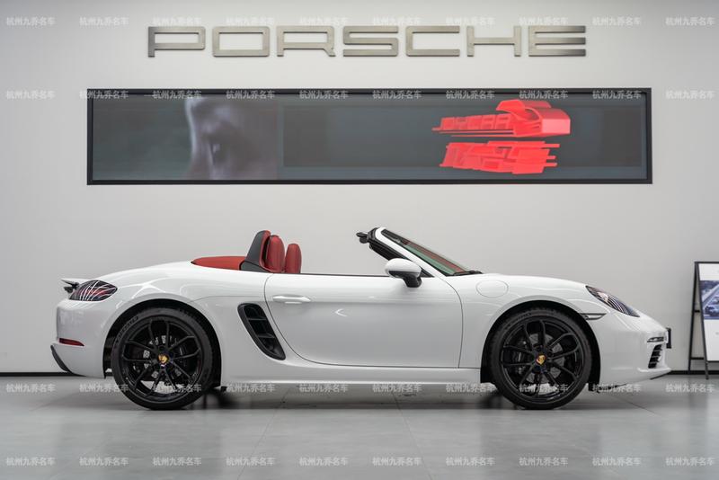 Porsche 718, 2025 — фото 8 из 12