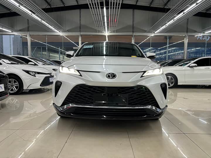 Toyota Venza, 2023 — фото 3 из 9