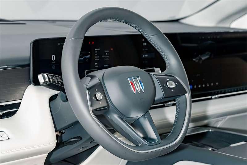 Buick OMPV, 2025 — фото 10 из 12