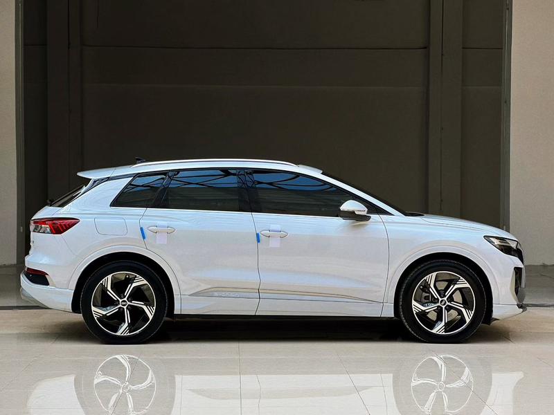 Audi Q4 e-tron, 2024 — фото 5 из 9