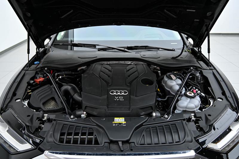 Audi A8 Hybrid, 2021 — фото 12 из 12