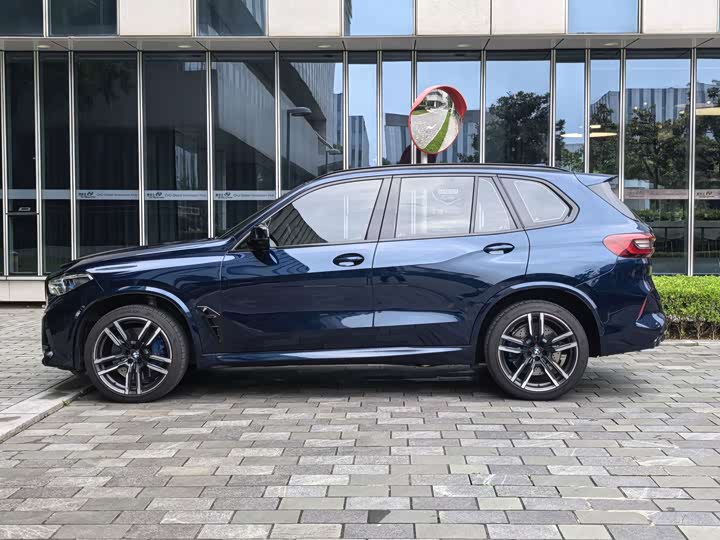 BMW X5 M, 2022 — фото 6 из 9