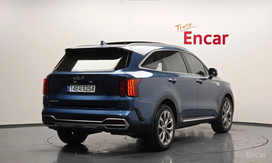 Kia Sorento, 2022 — фото 2 из 12