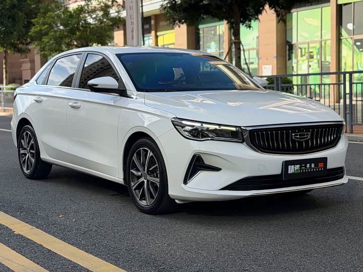 Geely Emgrand, 2022 — фото 3 из 9