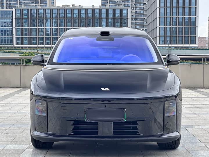 LiXiang i8, 2025 — купить в Воронеже под ключ