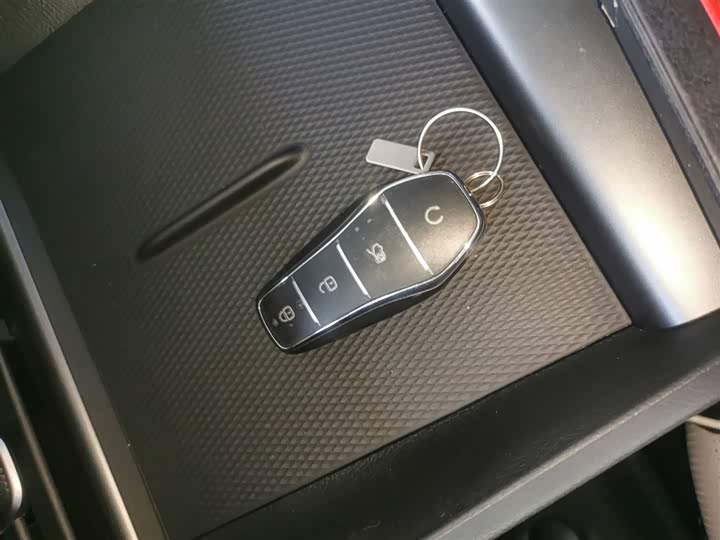 BYD Seal 05 DM-i Hybrid, 2026 — фото 9 из 9