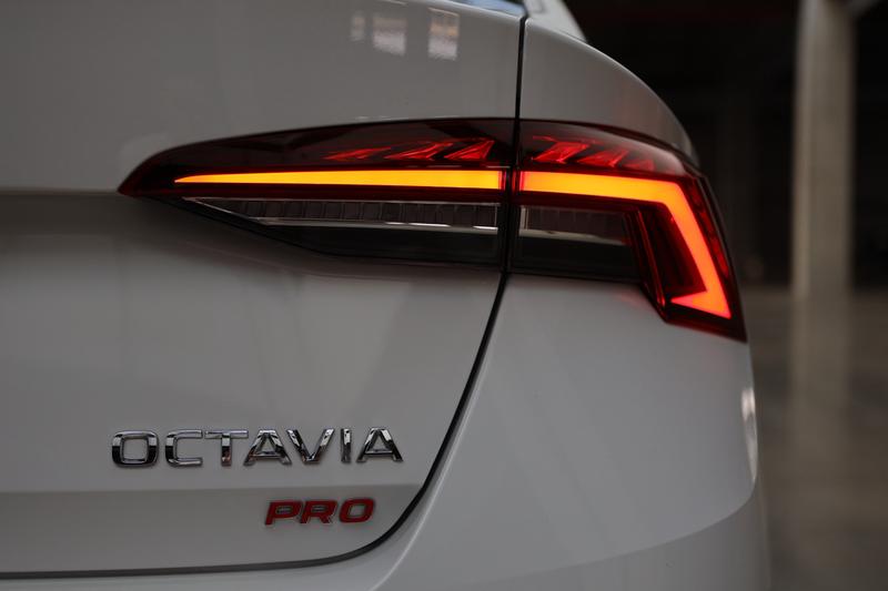 Skoda Octavia Pro, 2022 — фото 8 из 12