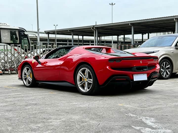 Ferrari 296, 2025 — фото 2 из 5