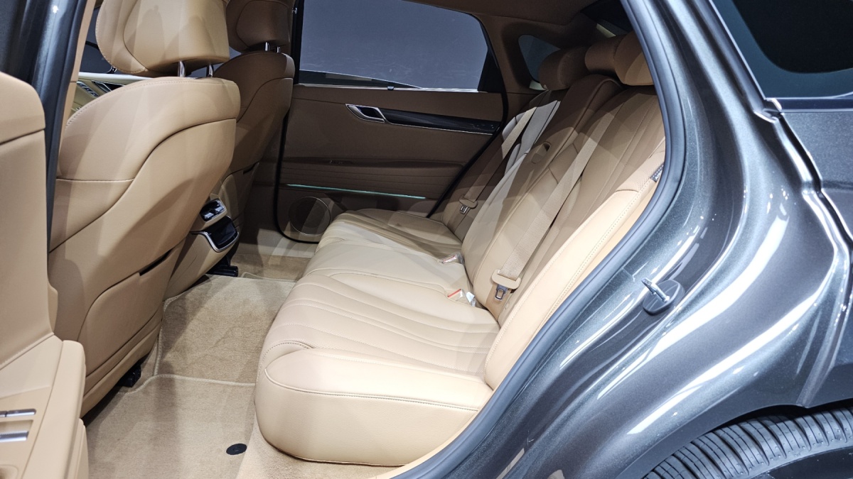 Genesis G80, 2025 — фото 12 из 12