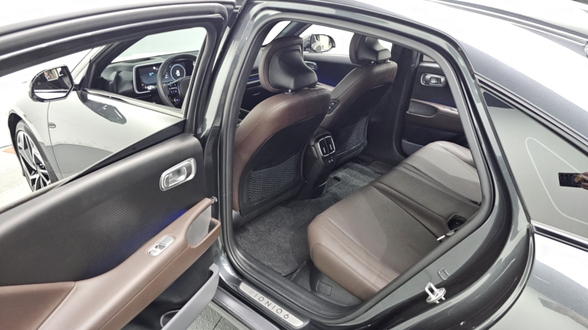 Hyundai Ioniq 6, 2022 — фото 10 из 12