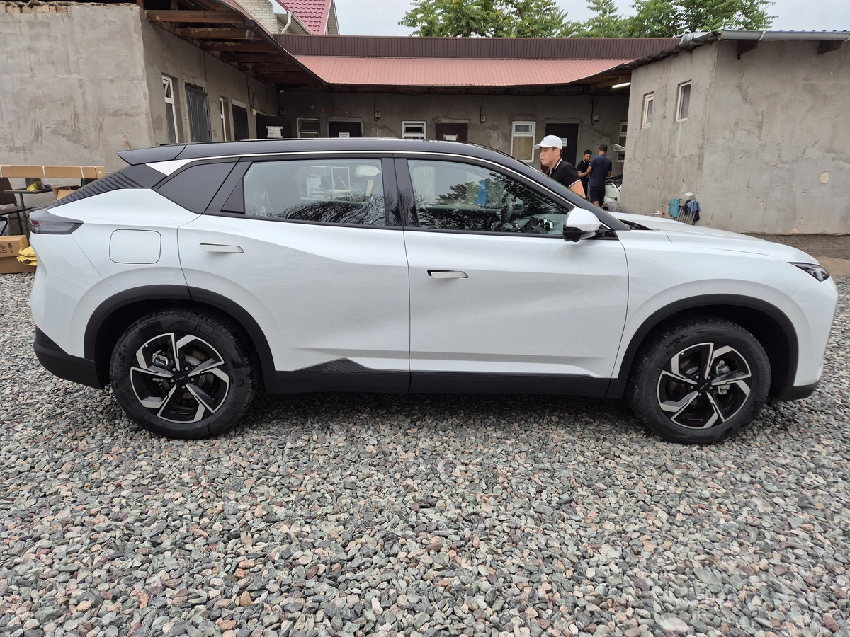 Dongfeng Aeolus L7, 2026 — фото 4 из 11