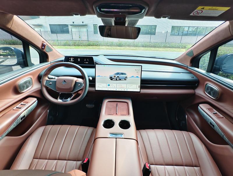 GAC Hyptec HL, 2025 — фото 9 из 12