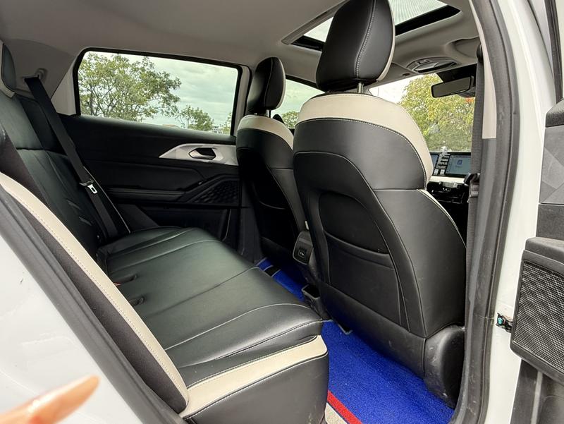 Geely Geometry E Firefly, 2022 — фото 11 из 12