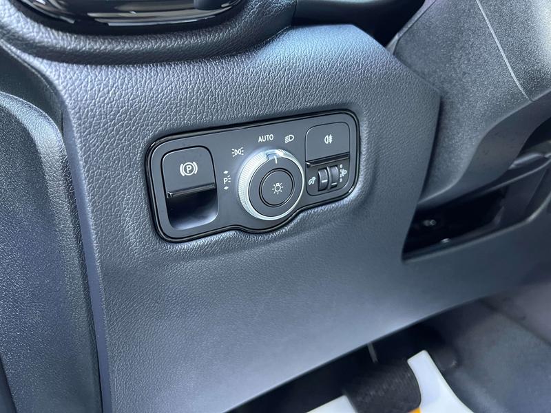 Mercedes-Benz Vito, 2025 — фото 12 из 12