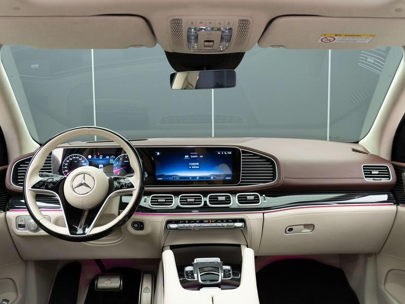 Mercedes-Benz Maybach GLS, 2024 — фото 5 из 11