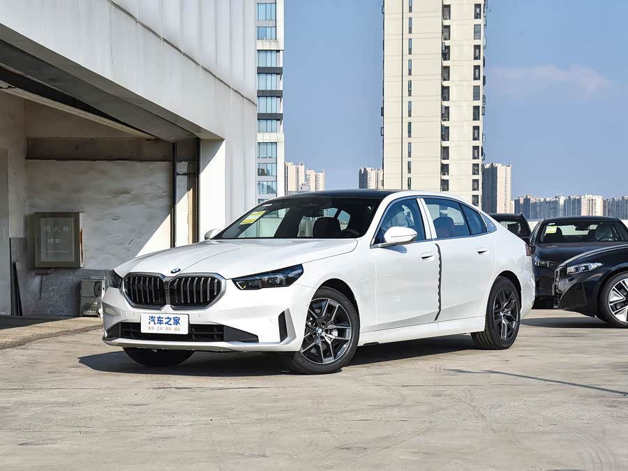 BMW 5 Series, 2026 — купить в Пензе под ключ