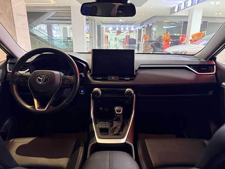 Toyota Wildlander, 2021 — фото 8 из 9